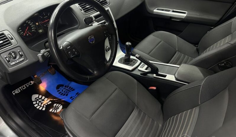 Volvo V50 I Рестайлинг full