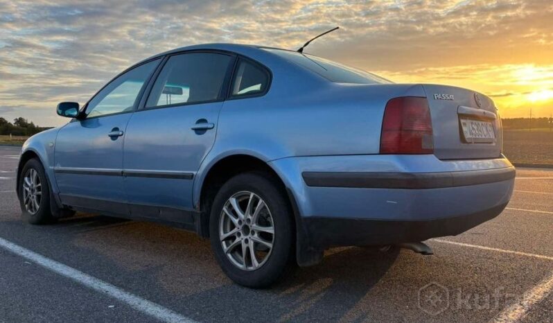 Volkswagen Passat B5 full