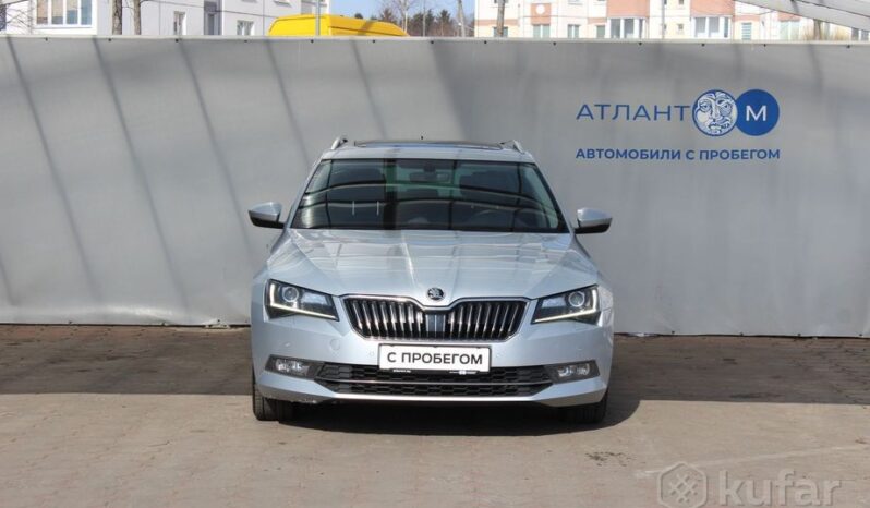 Skoda Superb full