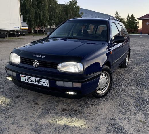 Volkswagen Golf III full