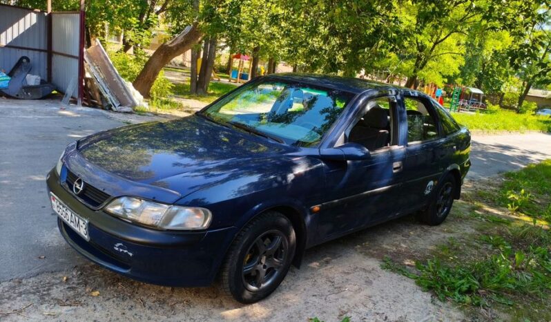 Opel Vectra B full