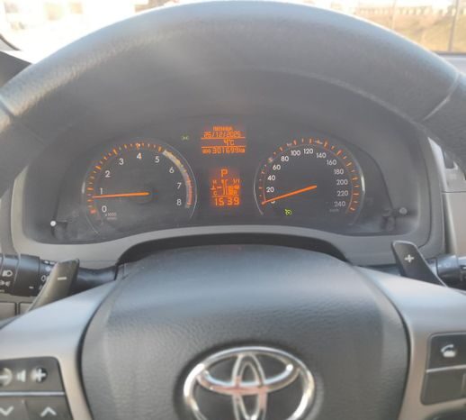 Toyota Avensis III full