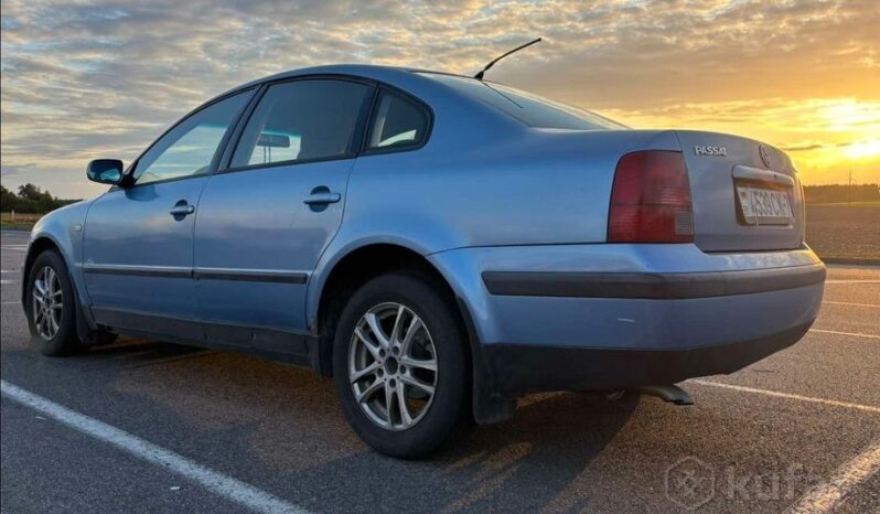 Volkswagen Passat B5 full
