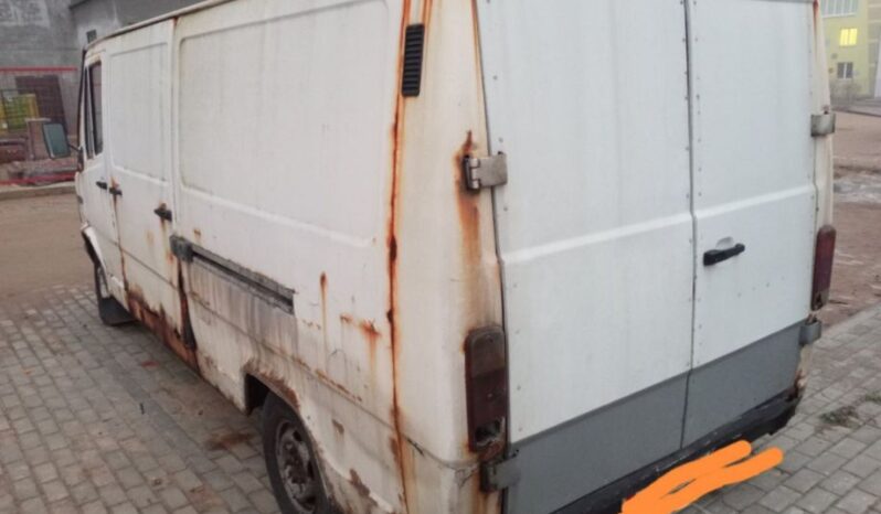 MersedezBenz 208D full