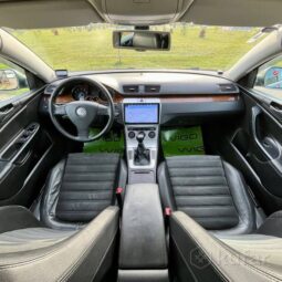 Volkswagen Passat B6 full