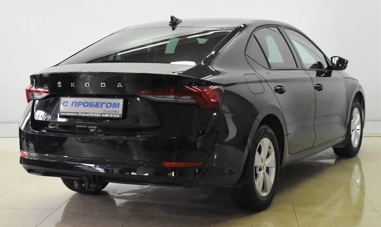 SKODA Octavia IV full