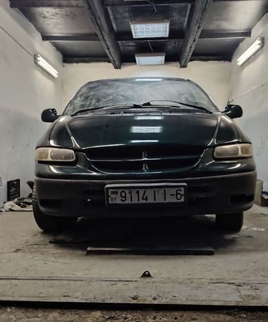 Chrysler Voyager III full