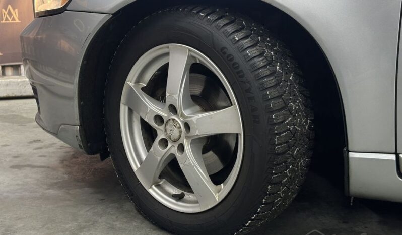 Volvo V50 I Рестайлинг full