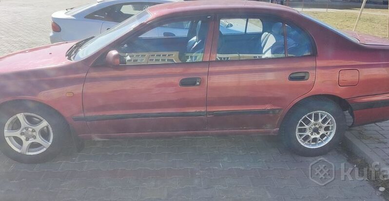 Toyota Carina E Carina E full