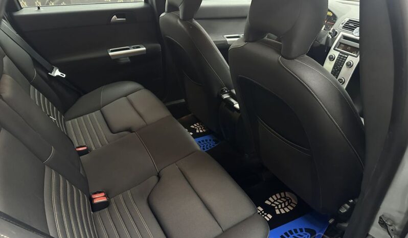 Volvo V50 I Рестайлинг full