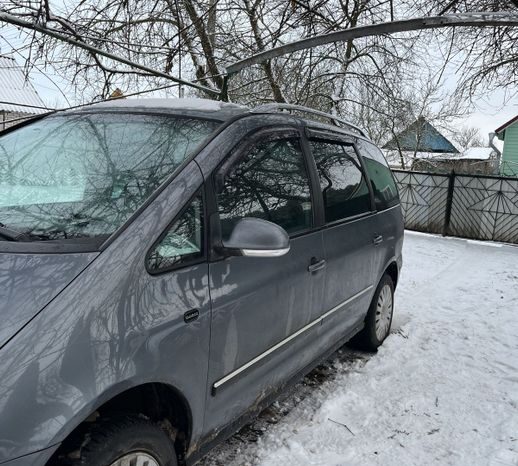 Volkswagen Sharan full