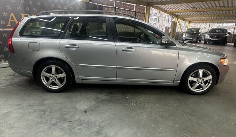 Volvo V50 I Рестайлинг full