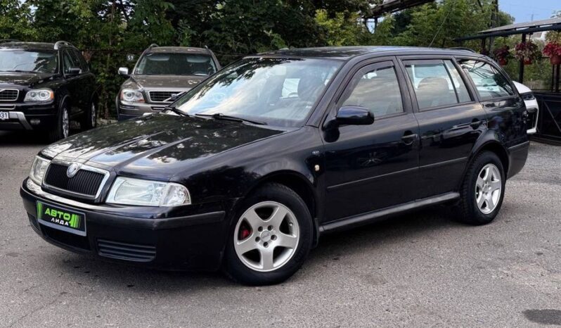 Skoda Octavia full