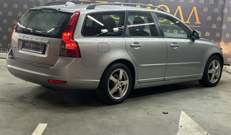 Volvo V50 I Рестайлинг full
