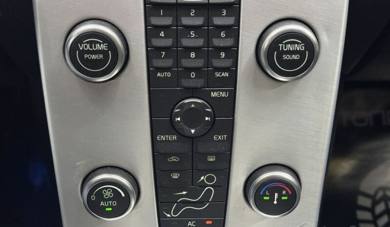 Volvo V50 I Рестайлинг full