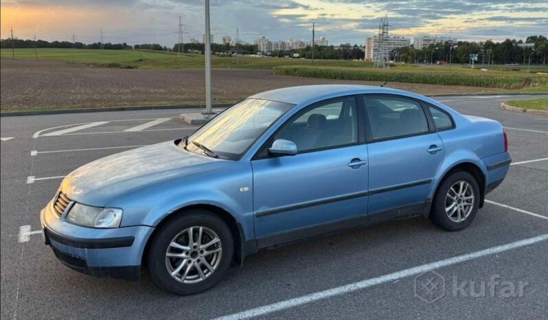 Volkswagen Passat B5 full