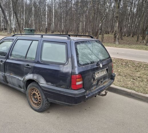 Volkswagen Golf III full