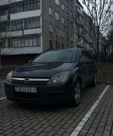 Opel Astra H full