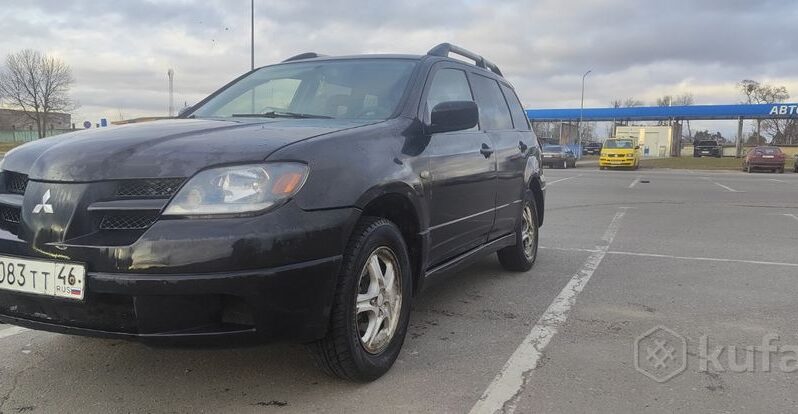 Mitsubishi Outlander I full
