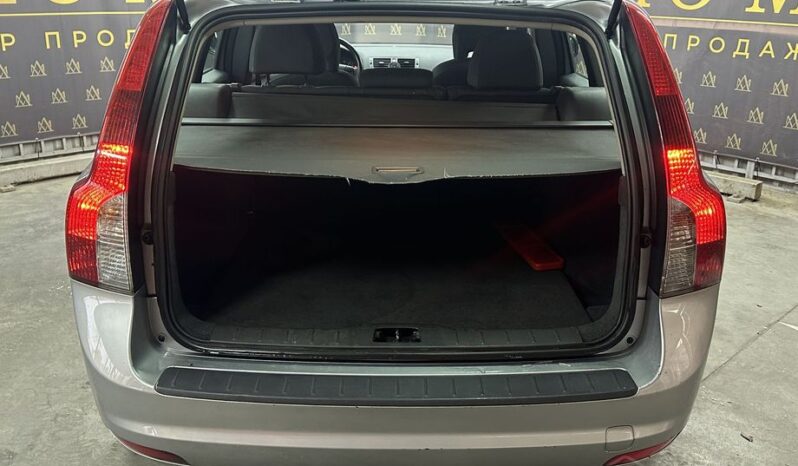 Volvo V50 I Рестайлинг full