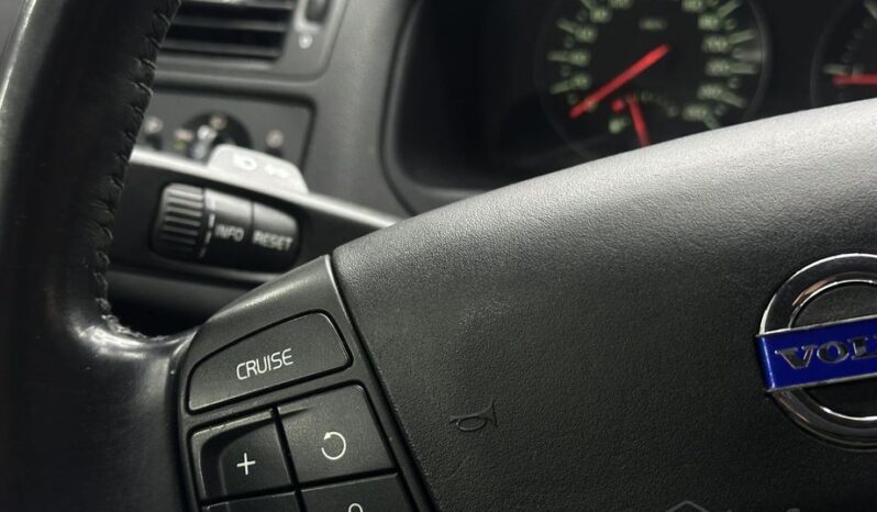 Volvo V50 I Рестайлинг full