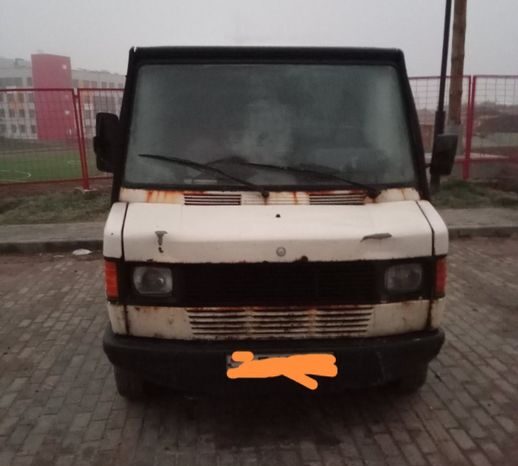 MersedezBenz 208D full